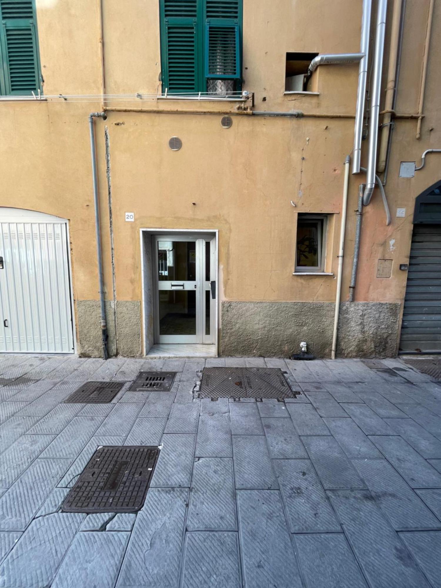 Appartamento Bilocale Arredato Sestri Ponente Genova Esterno foto